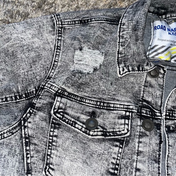 Road Narrows N.Y.C size medium men’s Jean distressed jacket - Picture 5 of 11